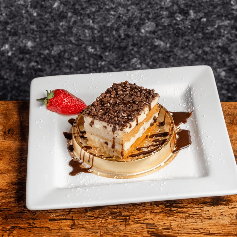Delicious Cannoli and Italian Desserts